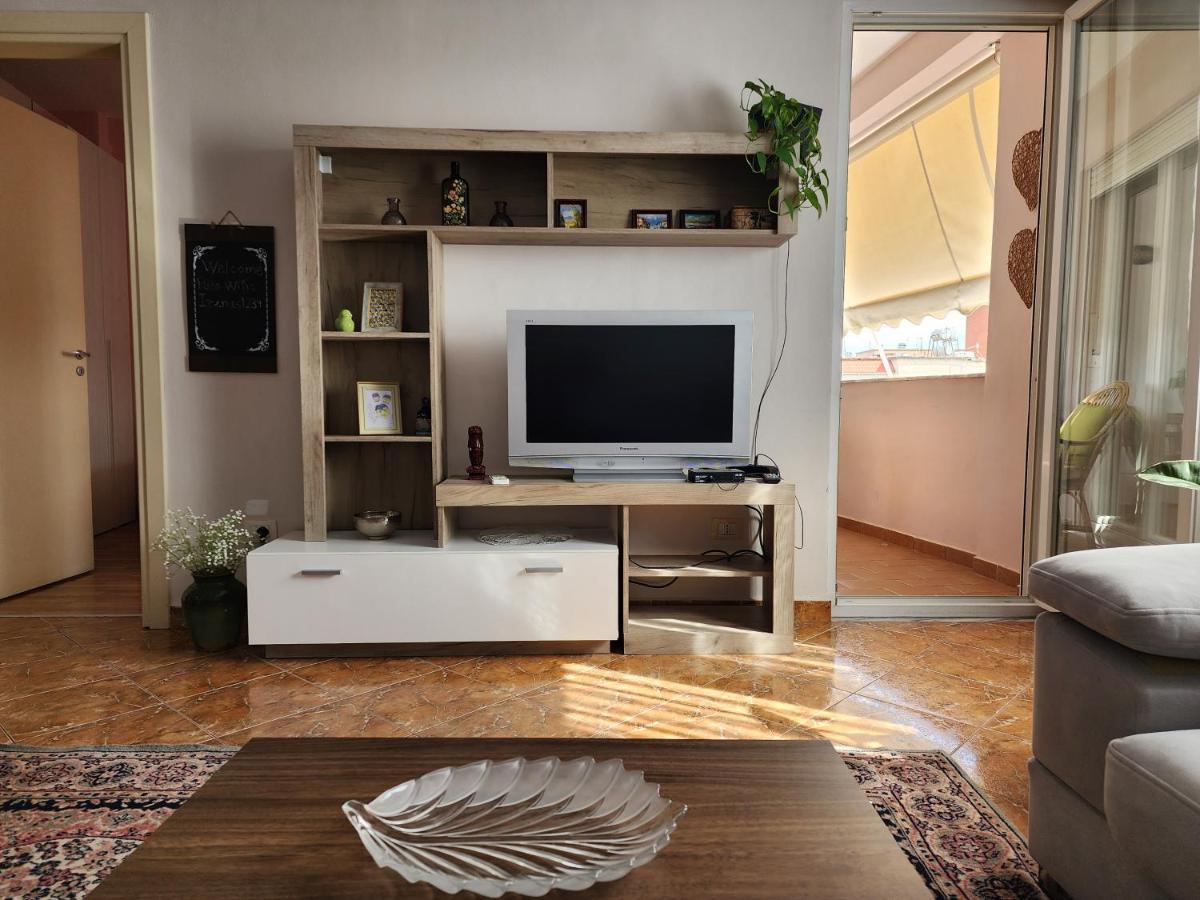 Cozy Sunlit Apartment With Scenic Balcony View Tirana Exterior photo