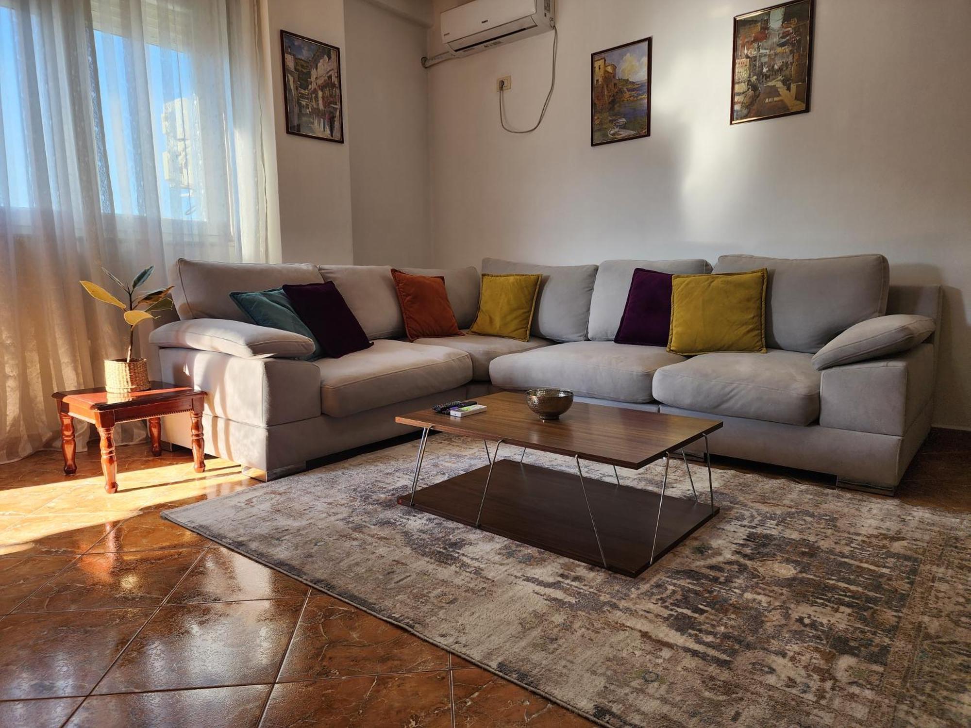 Cozy Sunlit Apartment With Scenic Balcony View Tirana Exterior photo